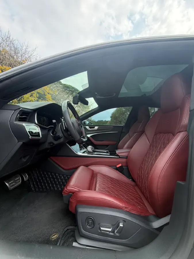 2022 Audi S7 2.9T 450HP V6 8AT,autocango,china used car exporter,china ev exporter,chinese used car exporter,chinese used ev exporter