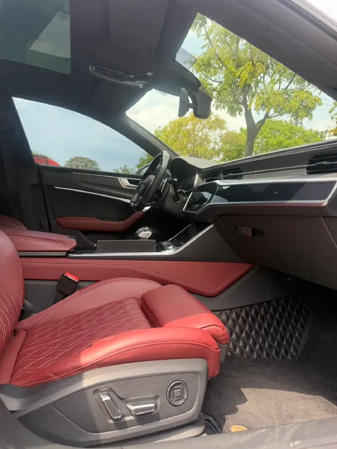 2022 Audi S7 2.9T 450HP V6 8AT,autocango,china used car exporter,china ev exporter,chinese used car exporter,chinese used ev exporter