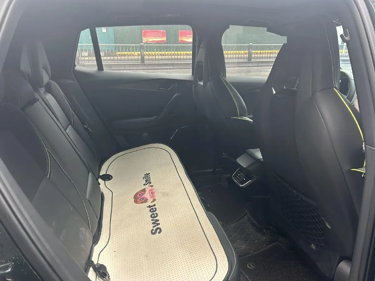 2023 LYNK&CO 06 1.5T 181HP L4 7DCT,autocango,china used car exporter,china ev exporter,chinese used car exporter,chinese used ev exporter