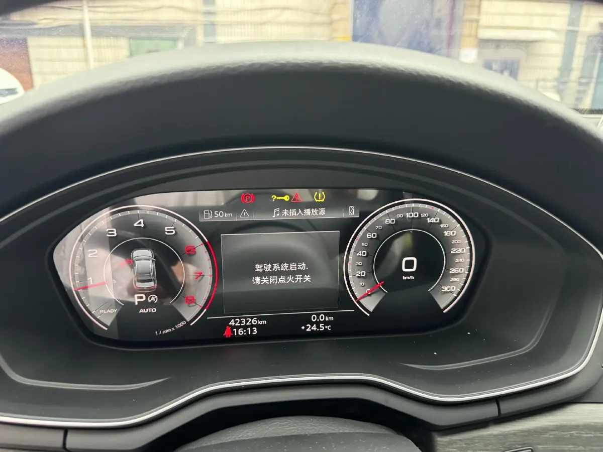 2022 Audi A4L 2.0T 190HP L4 7DCT,autocango,china used car exporter,china ev exporter,chinese used car exporter,chinese used ev exporter