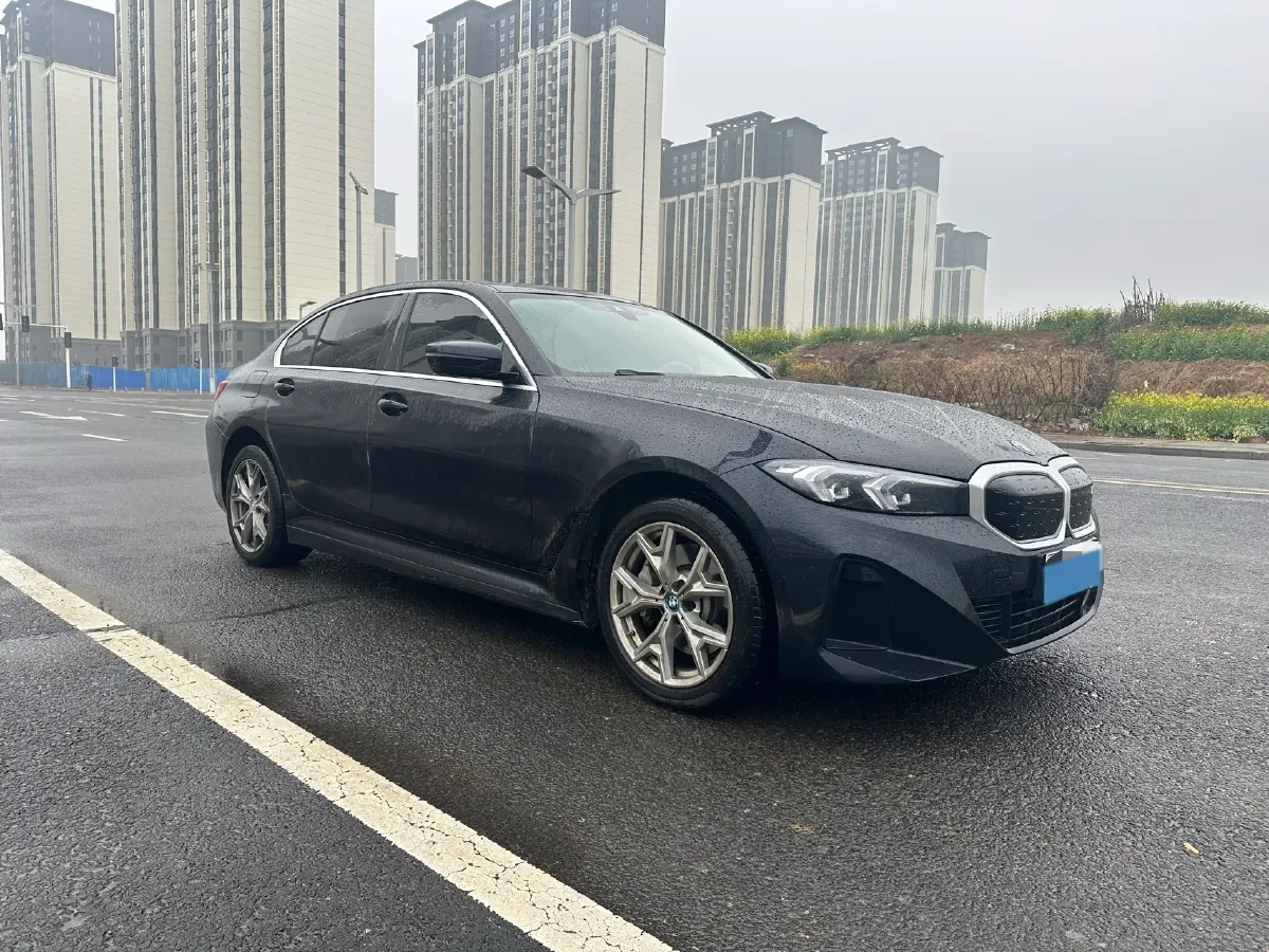 2025 BMW i3 BEV 70KWH,autocango,china used car exporter,china ev exporter,chinese used car exporter,chinese used ev exporter