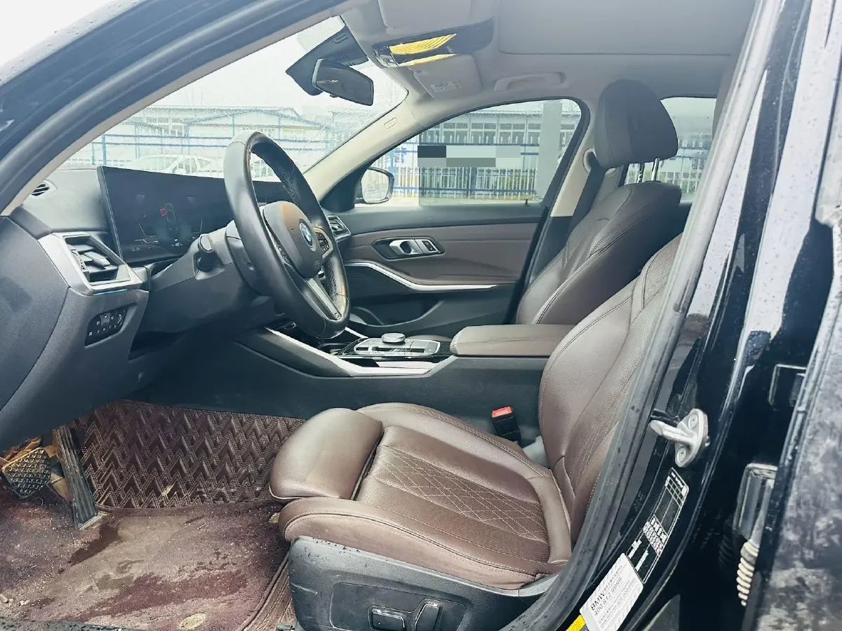 2025 BMW i3 BEV 70KWH,autocango,china used car exporter,china ev exporter,chinese used car exporter,chinese used ev exporter