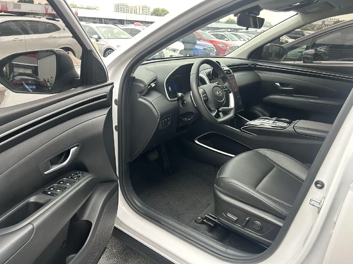 2023 Hyundai Tucson 1.5T 200HP L4 8AT,autocango,china used car exporter,china ev exporter,chinese used car exporter,chinese used ev exporter