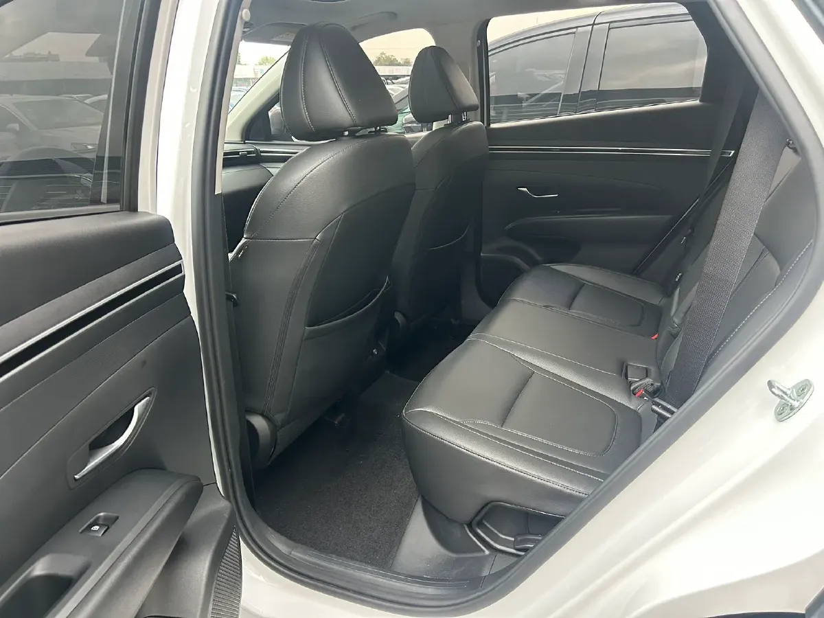 2023 Hyundai Tucson 1.5T 200HP L4 8AT,autocango,china used car exporter,china ev exporter,chinese used car exporter,chinese used ev exporter