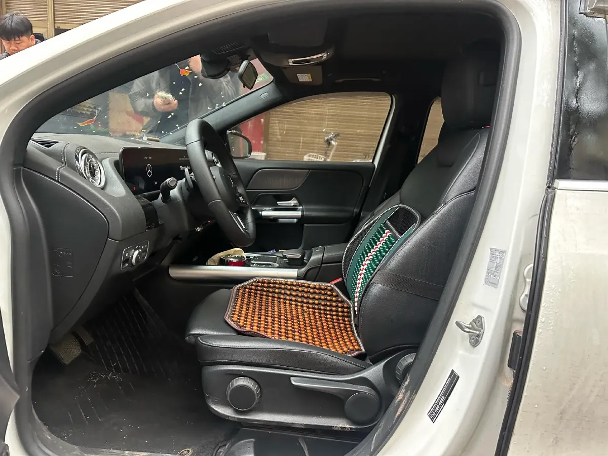 2022 Mercedes-Benz GLA Class 2.0T 190HP L4 8DCT,autocango,china used car exporter,china ev exporter,chinese used car exporter,chinese used ev exporter