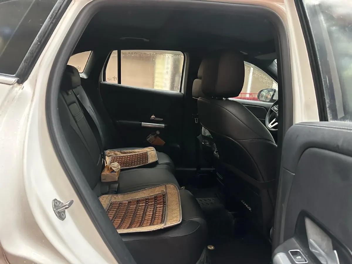 2022 Mercedes-Benz GLA Class 2.0T 190HP L4 8DCT,autocango,china used car exporter,china ev exporter,chinese used car exporter,chinese used ev exporter