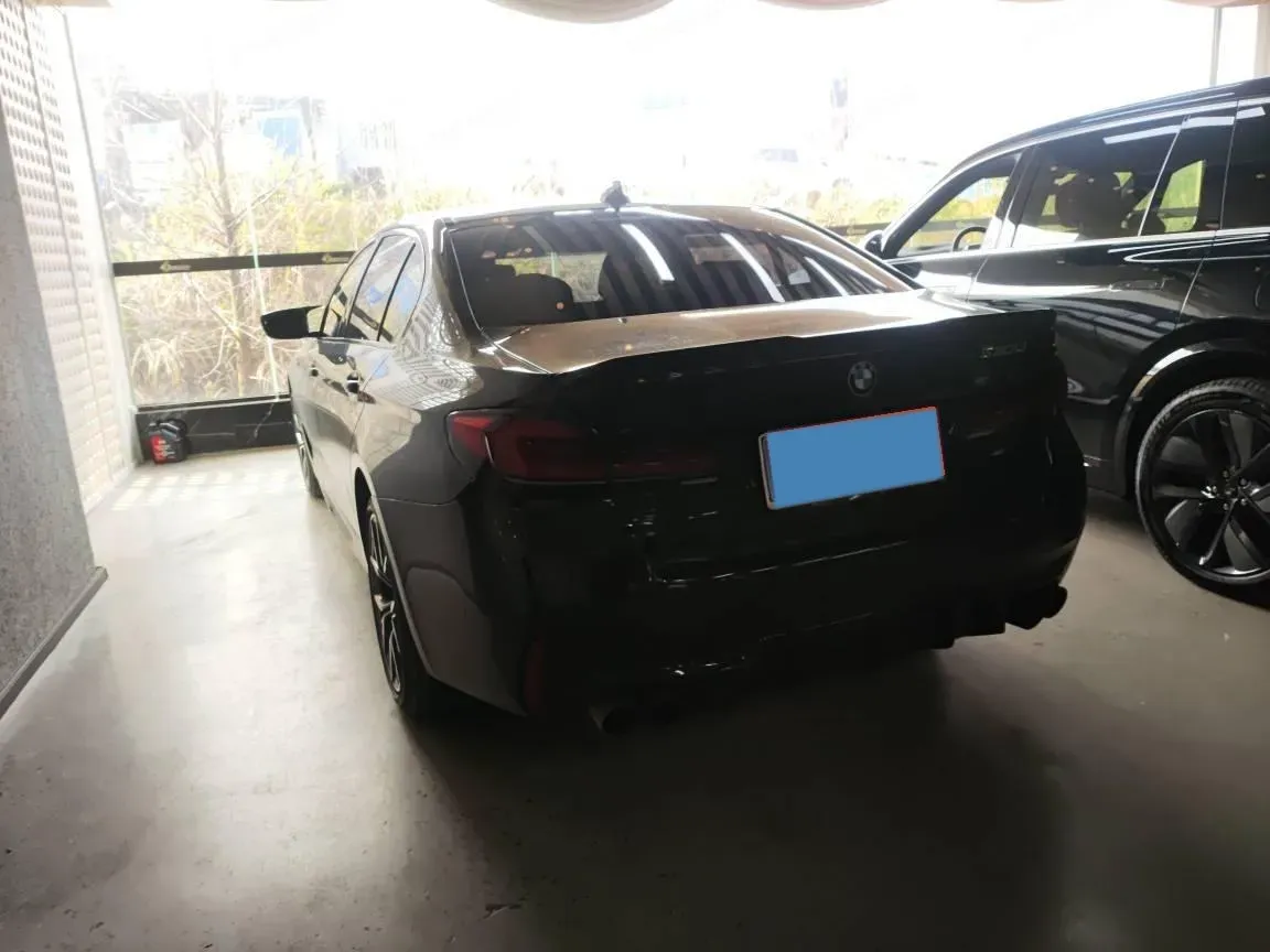 2023 BMW 5 Series 2.0T 245HP L4 8AT,autocango,china used car exporter,china ev exporter,chinese used car exporter,chinese used ev exporter