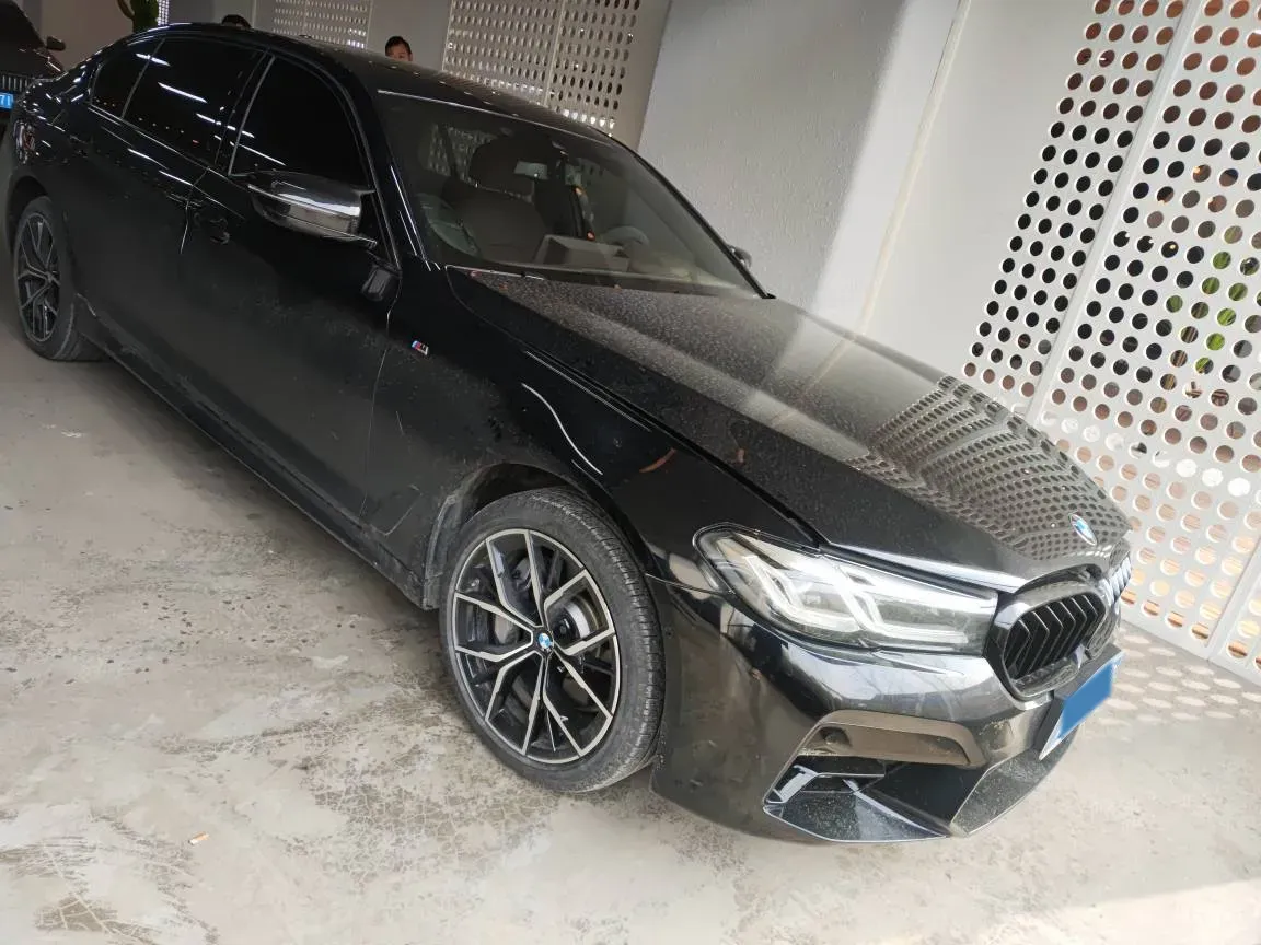 2023 BMW 5 Series 2.0T 245HP L4 8AT,autocango,china used car exporter,china ev exporter,chinese used car exporter,chinese used ev exporter