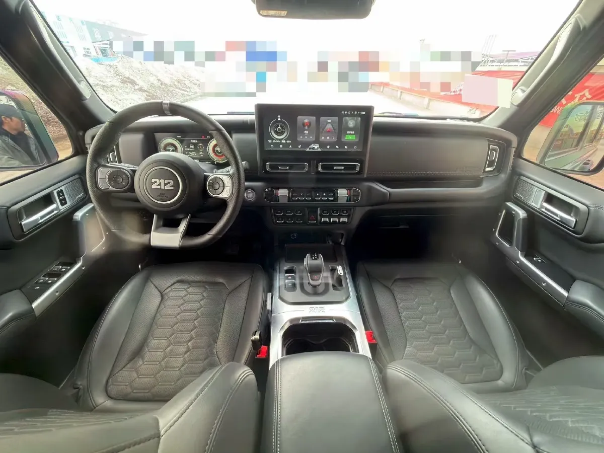 2024 212 212 T01 2.0T 252HP L4 8AT,autocango,china used car exporter,china ev exporter,chinese used car exporter,chinese used ev exporter