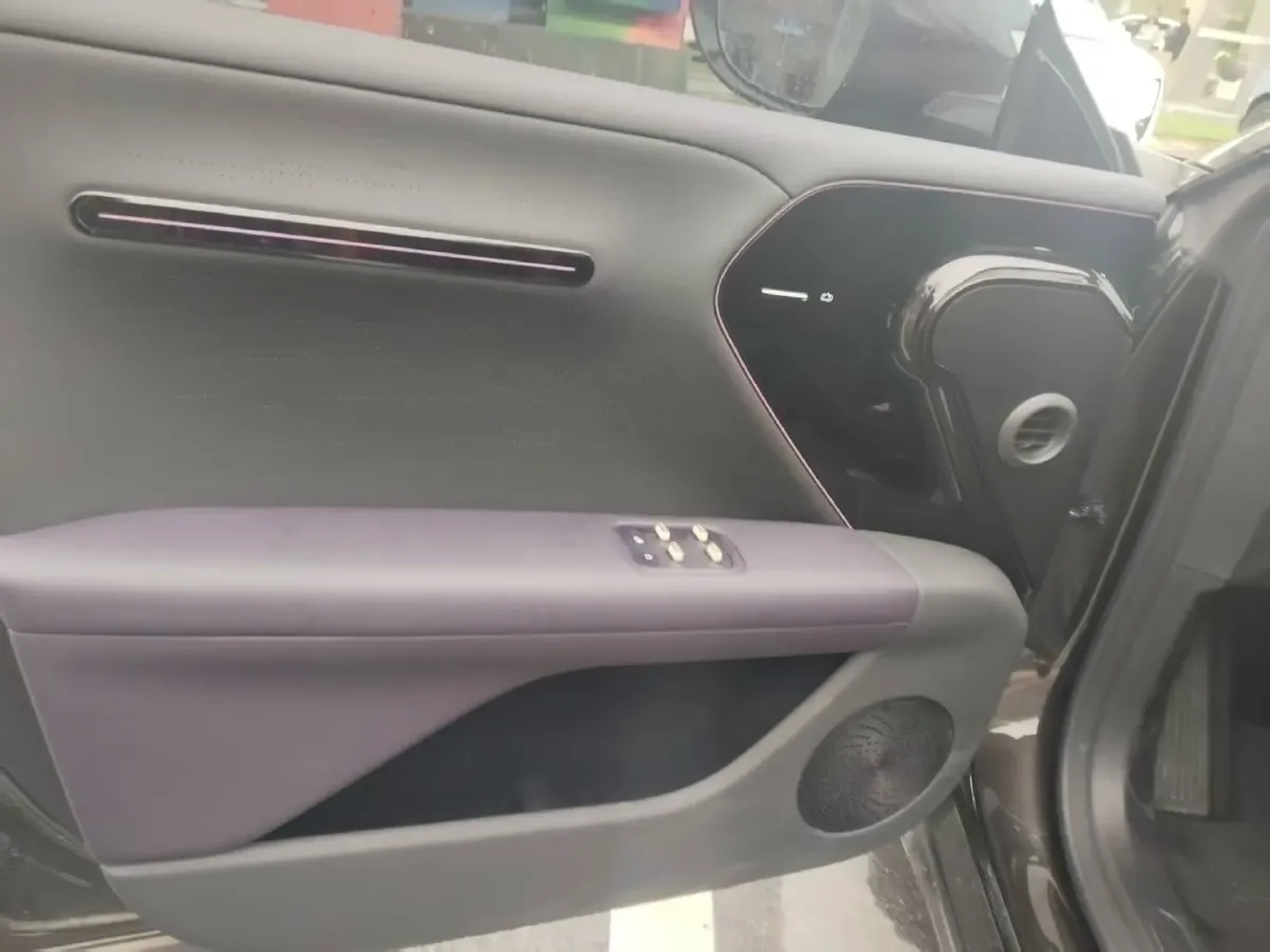 2024 Avatr 07 BEV 82.16KWH,autocango,china used car exporter,china ev exporter,chinese used car exporter,chinese used ev exporter