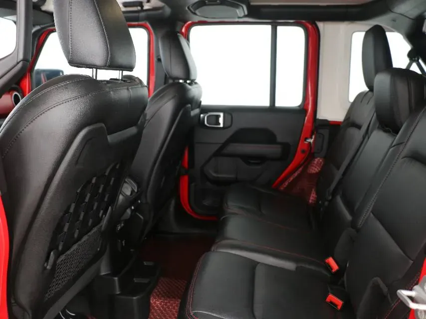 2021 Jeep Wrangler 2.0T 266HP L4 8AT,autocango,china used car exporter,china ev exporter,chinese used car exporter,chinese used ev exporter