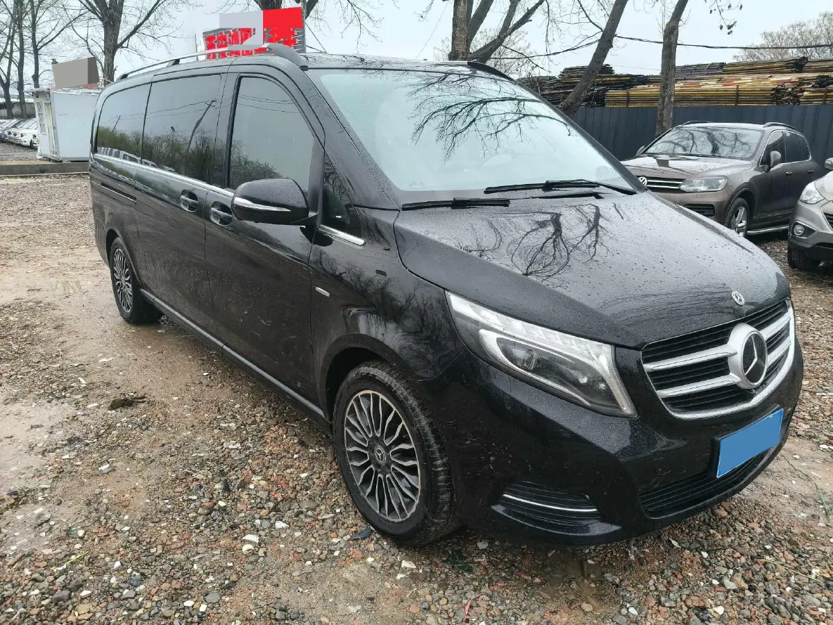 2018 Mercedes-Benz V Class 2.0T 211HP L4 7AT,autocango,china used car exporter,china ev exporter,chinese used car exporter,chinese used ev exporter