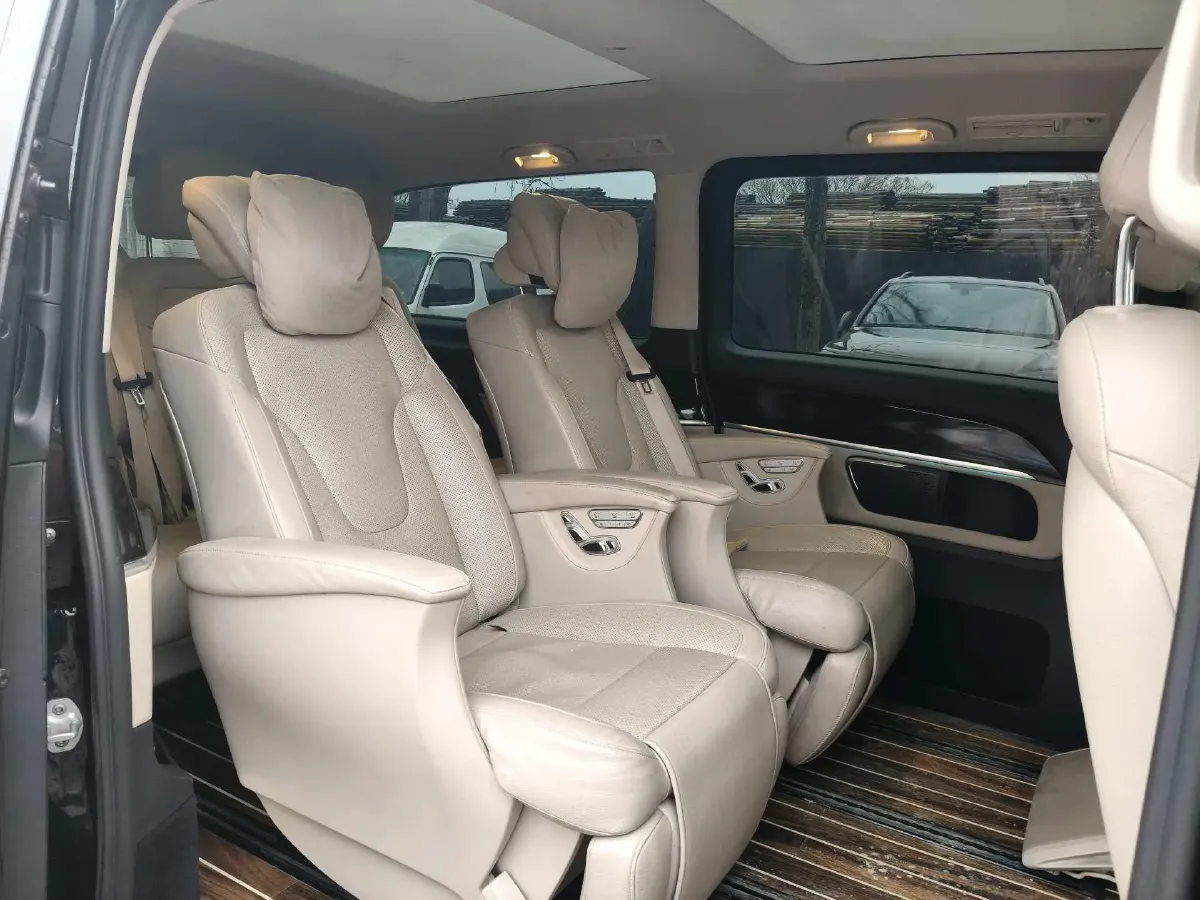 2018 Mercedes-Benz V Class 2.0T 211HP L4 7AT,autocango,china used car exporter,china ev exporter,chinese used car exporter,chinese used ev exporter