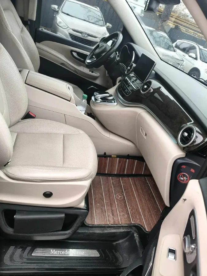 2018 Mercedes-Benz V Class 2.0T 211HP L4 7AT,autocango,china used car exporter,china ev exporter,chinese used car exporter,chinese used ev exporter