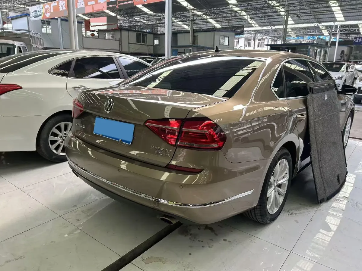 2017 Volkswagen Passat 1.8T 180HP L4 7DCT,autocango,china used car exporter,china ev exporter,chinese used car exporter,chinese used ev exporter