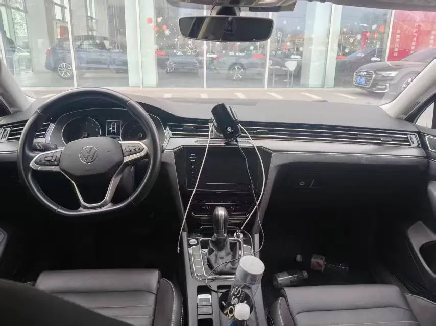 2020 Volkswagen Magotan 2.0T 186HP L4 7DCT,autocango,china used car exporter,china ev exporter,chinese used car exporter,chinese used ev exporter