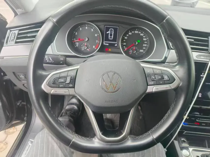 2020 Volkswagen Magotan 2.0T 186HP L4 7DCT,autocango,china used car exporter,china ev exporter,chinese used car exporter,chinese used ev exporter