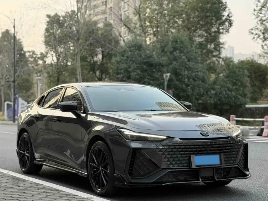 2023 ChangAn UNI-V 2.0T 233HP L4 8AT,autocango,china used car exporter,china ev exporter,chinese used car exporter,chinese used ev exporter