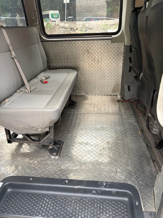 2019 MAXUS XinTu V80 2.5T 136HP L4 6MT,autocango,china used car exporter,china ev exporter,chinese used car exporter,chinese used ev exporter