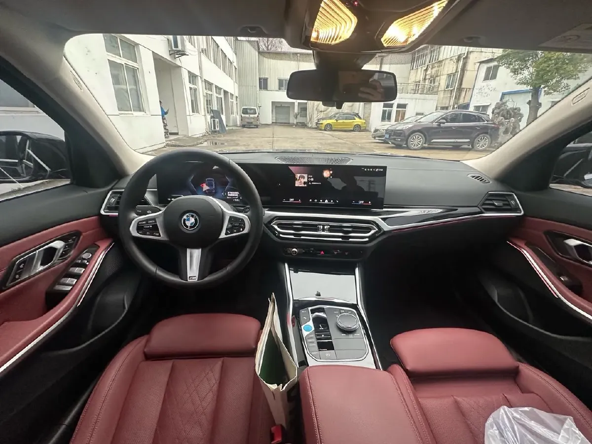 2024 BMW i3 BEV 70KWH,autocango,china used car exporter,china ev exporter,chinese used car exporter,chinese used ev exporter