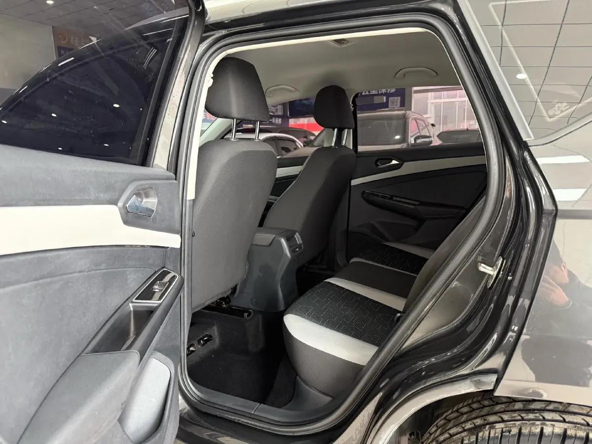 2024 Jetta VS5 1.4T 150HP L4 5MT,autocango,china used car exporter,china ev exporter,chinese used car exporter,chinese used ev exporter