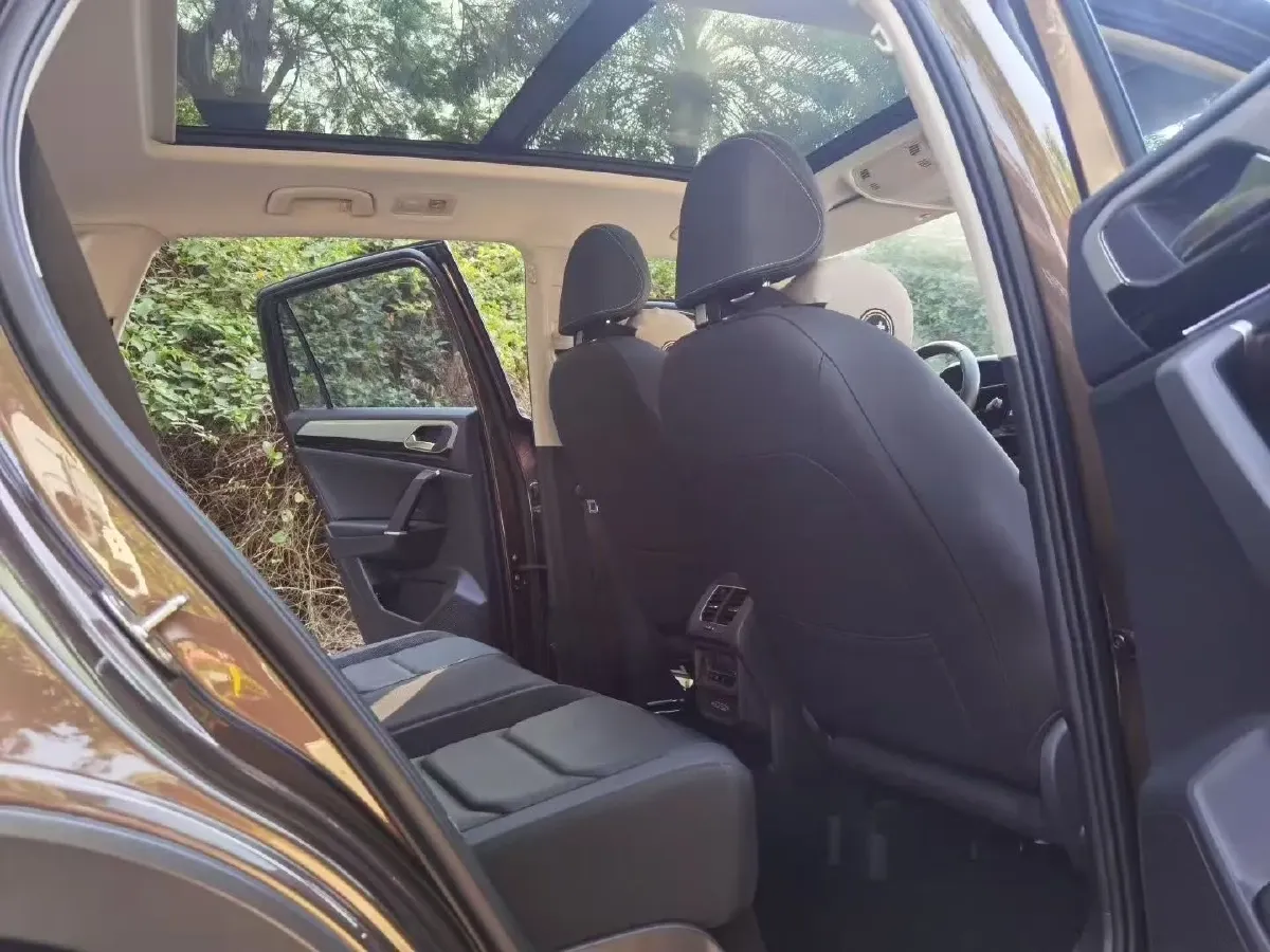 2021 Volkswagen Tayron 2.0T 186HP L4 7DCT,autocango,china used car exporter,china ev exporter,chinese used car exporter,chinese used ev exporter