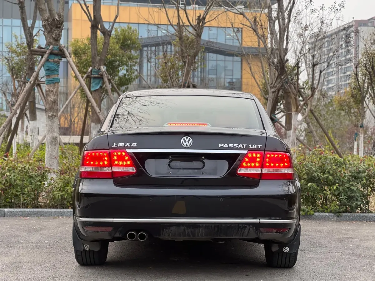 2011 Volkswagen Passat 1.8T 163HP L4 5AT,autocango,china used car exporter,china ev exporter,chinese used car exporter,chinese used ev exporter