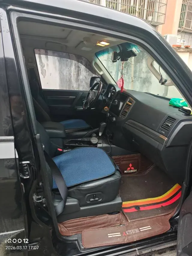 2016 Mitsubishi Pajero 3.0L 174HP V6 5AT,autocango,china used car exporter,china ev exporter,chinese used car exporter,chinese used ev exporter