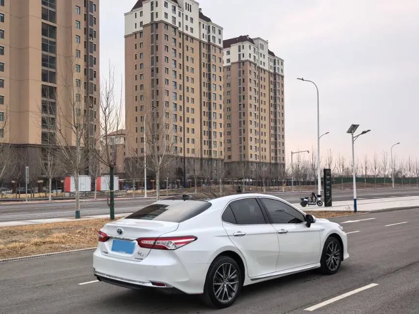 2023 Toyota Camry 2.5L 178HP L4 E-CVT Hybrid,autocango,china used car exporter,china ev exporter,chinese used car exporter,chinese used ev exporter