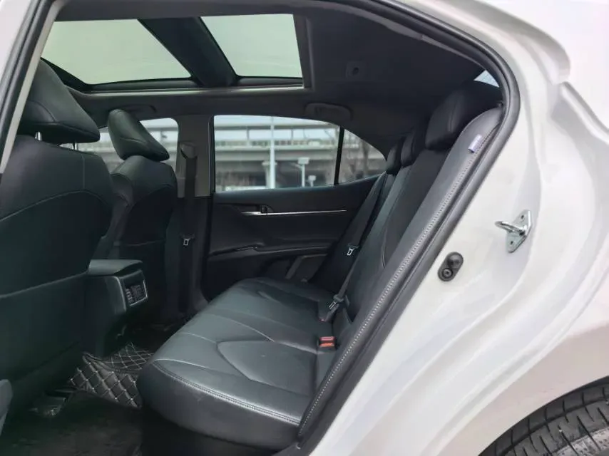 2023 Toyota Camry 2.5L 178HP L4 E-CVT Hybrid,autocango,china used car exporter,china ev exporter,chinese used car exporter,chinese used ev exporter