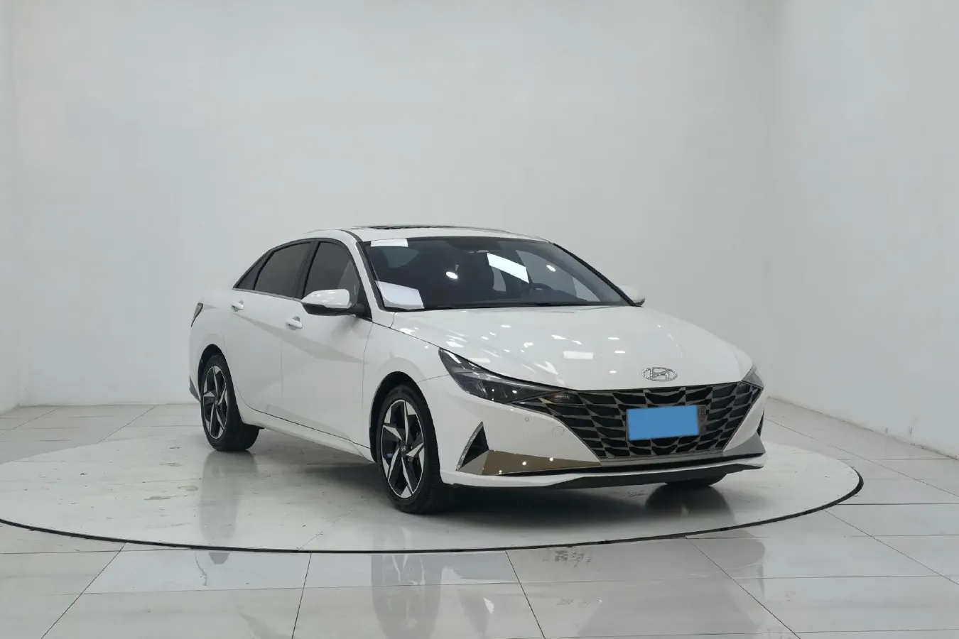 2022 Hyundai Elantra 1.5L 115HP L4 CVT,autocango,china used car exporter,china ev exporter,chinese used car exporter,chinese used ev exporter