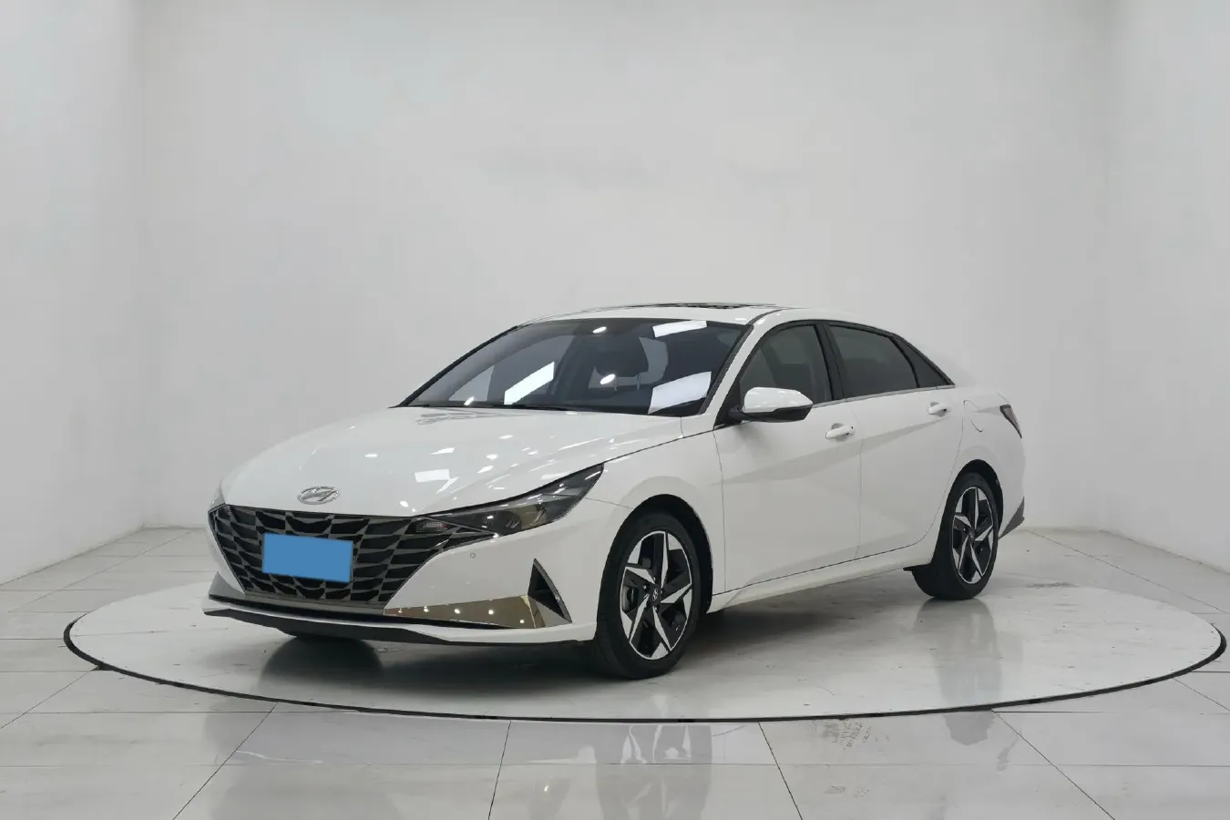 2022 Hyundai Elantra 1.5L 115HP L4 CVT,autocango,china used car exporter,china ev exporter,chinese used car exporter,chinese used ev exporter