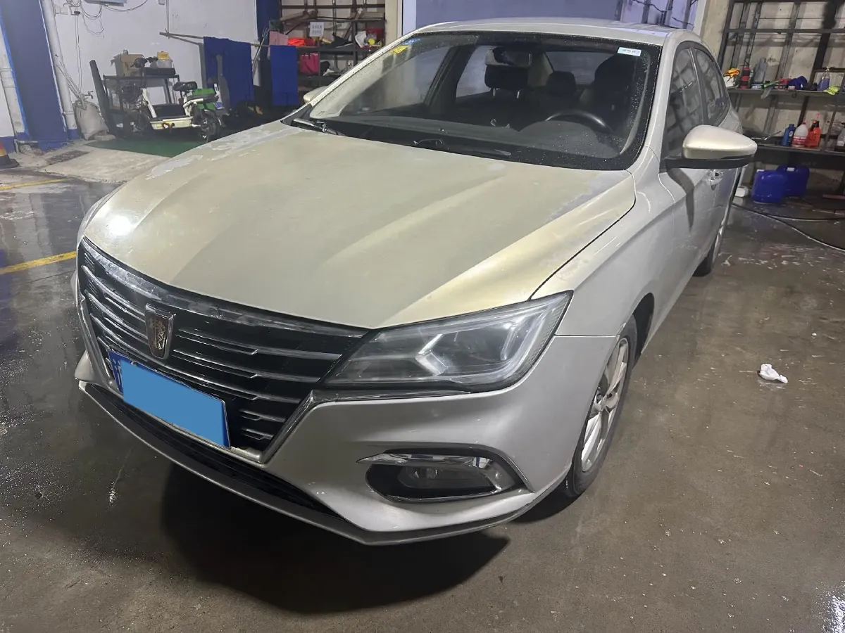 2020 Roewe i5 1.5L 120HP L4 CVT,autocango,china used car exporter,china ev exporter,chinese used car exporter,chinese used ev exporter