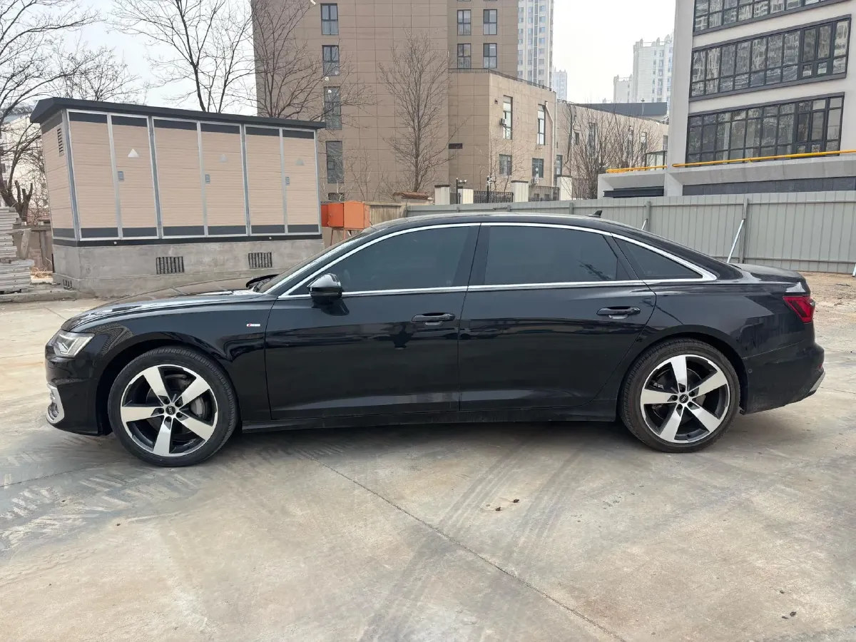2023 Audi A6L 2.0T 245HP L4 7DCT,autocango,china used car exporter,china ev exporter,chinese used car exporter,chinese used ev exporter