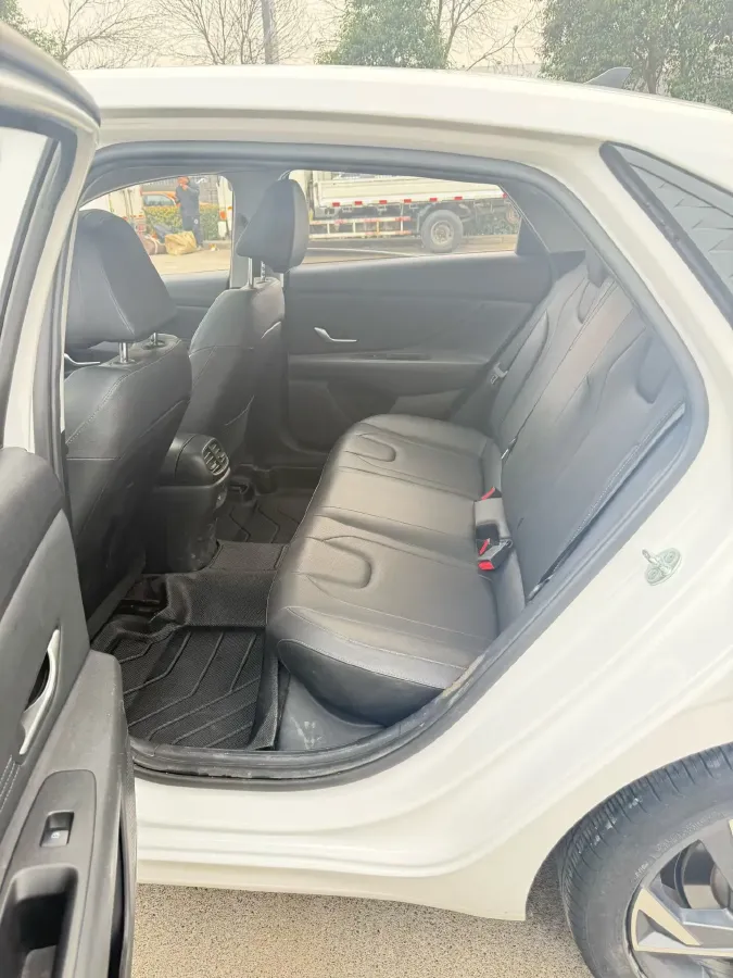 2023 Hyundai Elantra 1.5L 115HP L4 CVT,autocango,china used car exporter,china ev exporter,chinese used car exporter,chinese used ev exporter