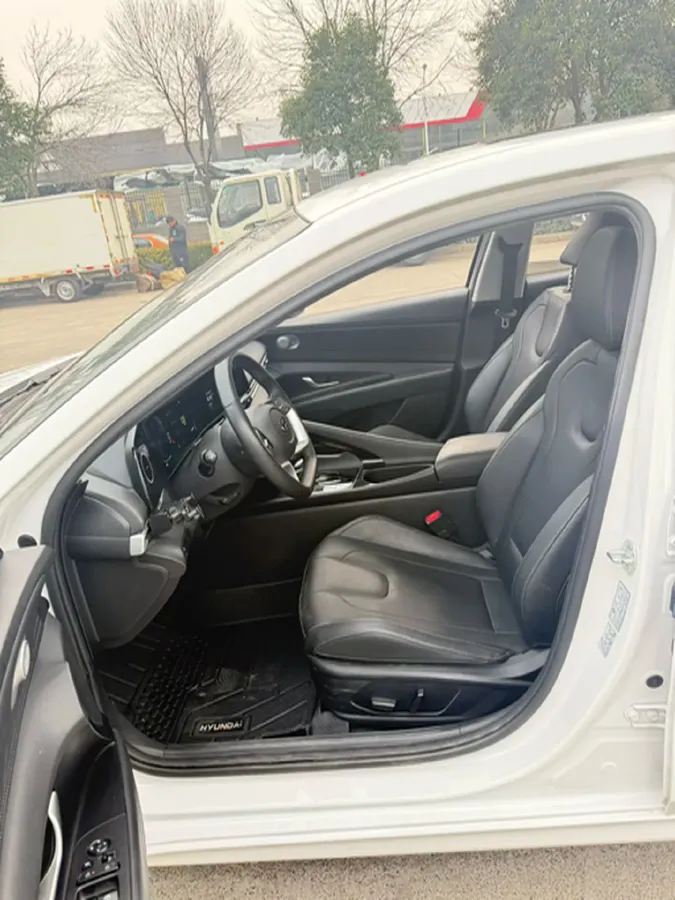 2023 Hyundai Elantra 1.5L 115HP L4 CVT,autocango,china used car exporter,china ev exporter,chinese used car exporter,chinese used ev exporter