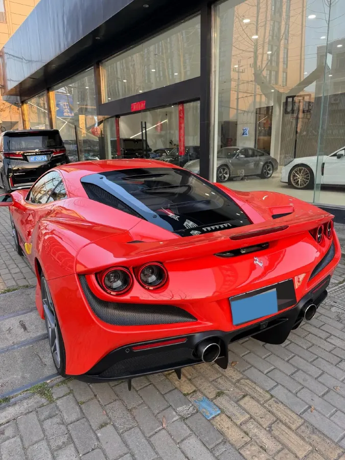 2019 Aston Martin DB11 5.2T 639HP V12 8AT,autocango,china used car exporter,china ev exporter,chinese used car exporter,chinese used ev exporter