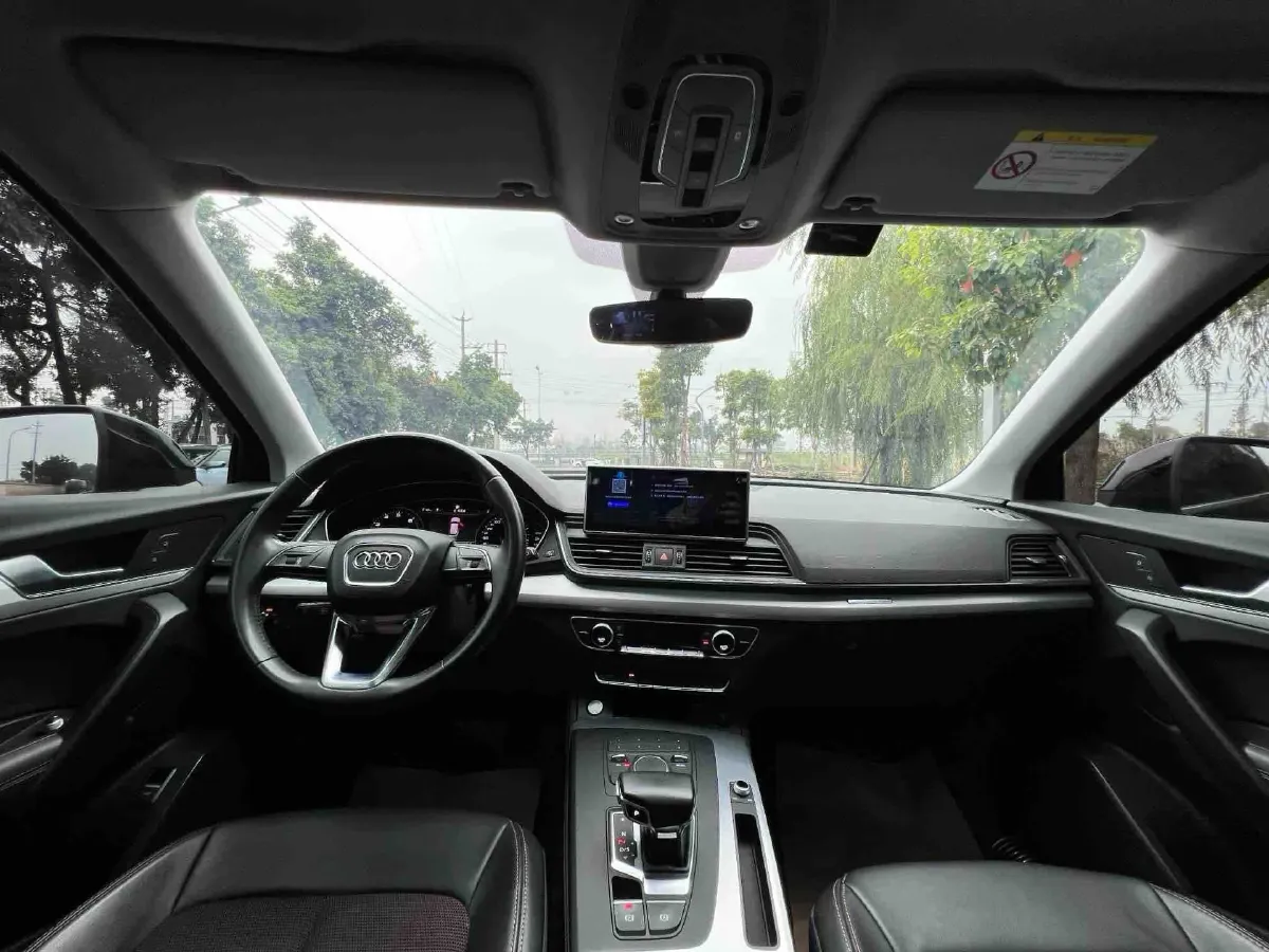 2020 Audi Q5L 2.0T 190HP L4 7DCT,autocango,china used car exporter,china ev exporter,chinese used car exporter,chinese used ev exporter