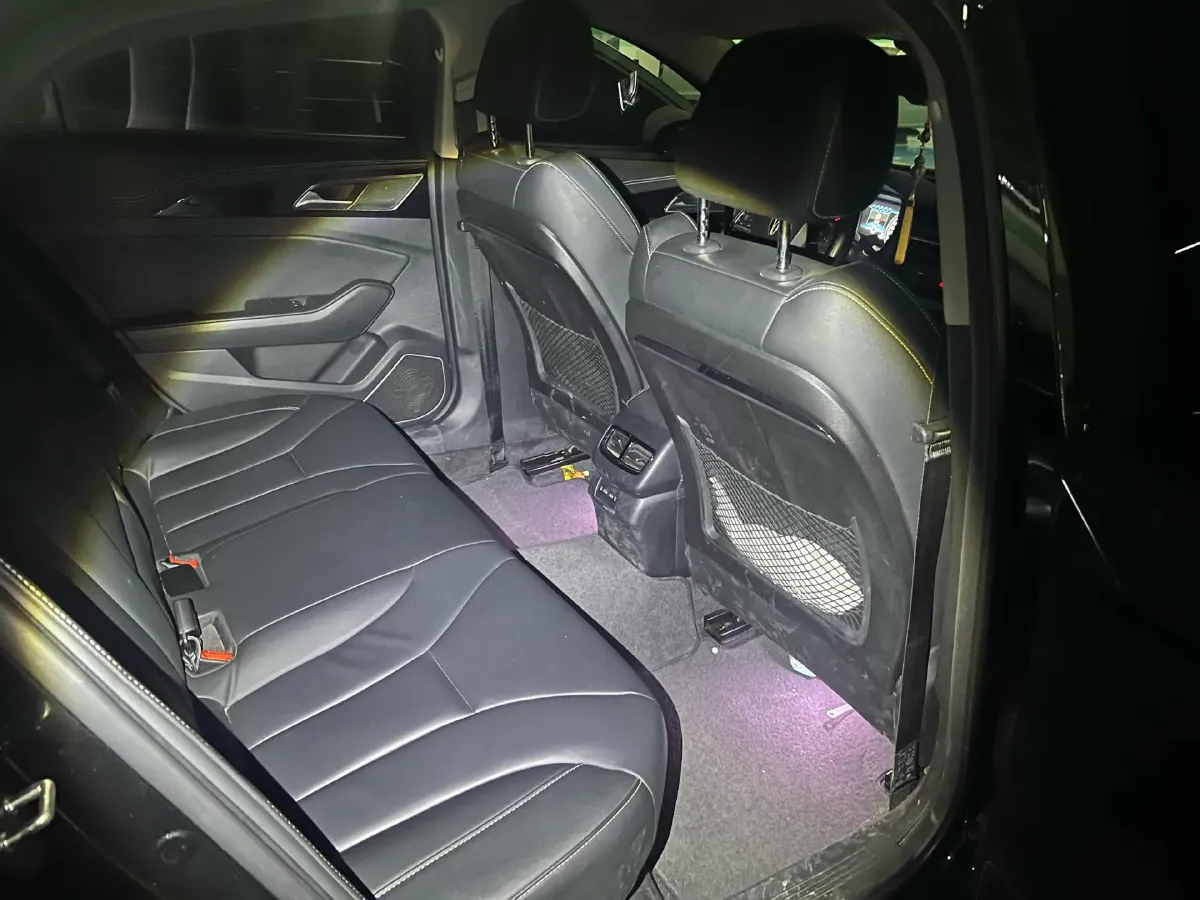 2019 HongQi H5 1.8T 180HP L4 6AT,autocango,china used car exporter,china ev exporter,chinese used car exporter,chinese used ev exporter