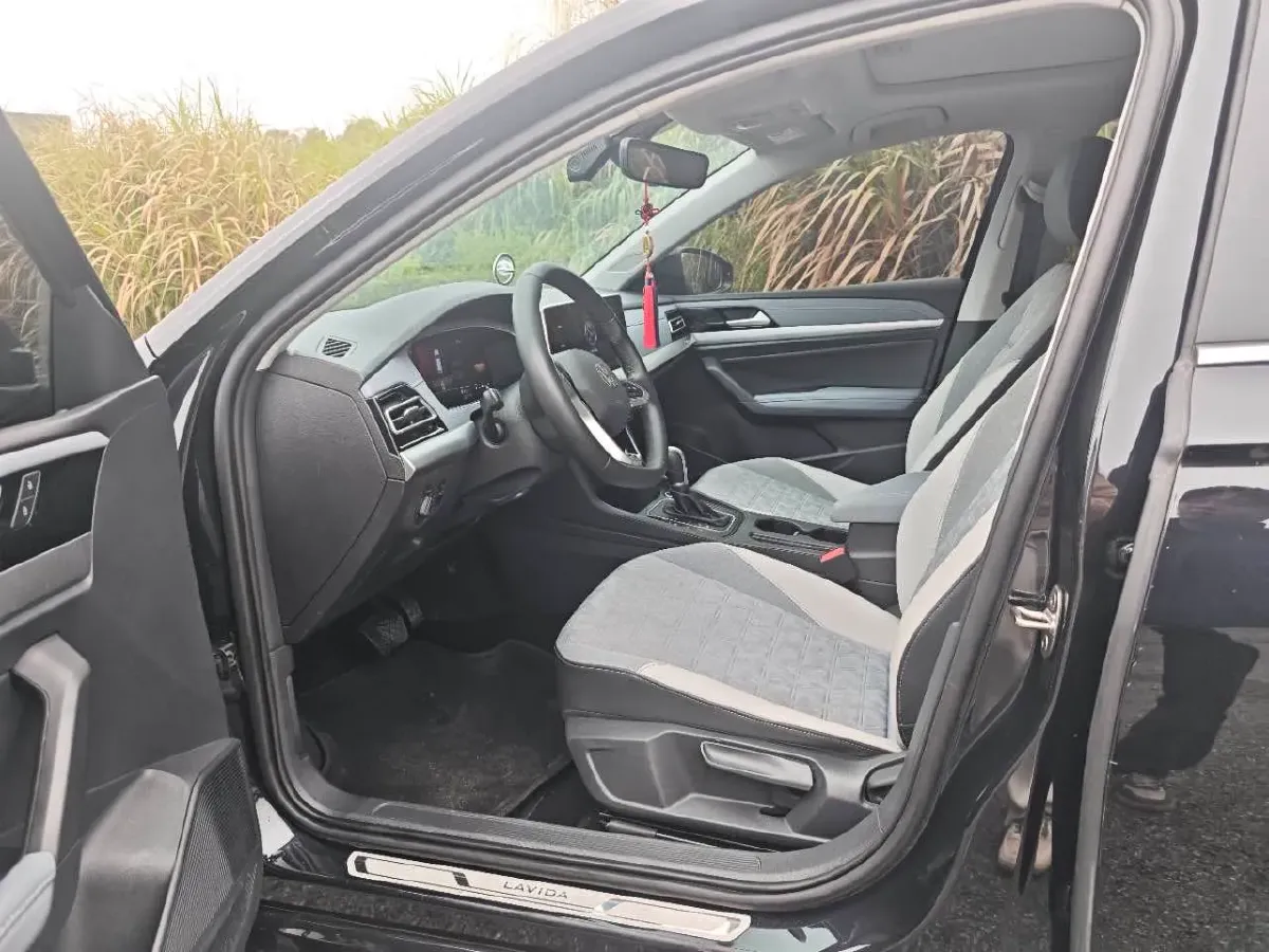 2023 Volkswagen Lavida 1.5L 113HP L4 6AT,autocango,china used car exporter,china ev exporter,chinese used car exporter,chinese used ev exporter