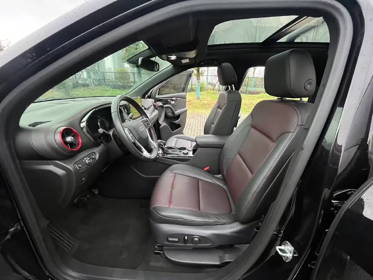 2020 Chevrolet Blazer 2.0T 237HP L4 9AT,autocango,china used car exporter,china ev exporter,chinese used car exporter,chinese used ev exporter