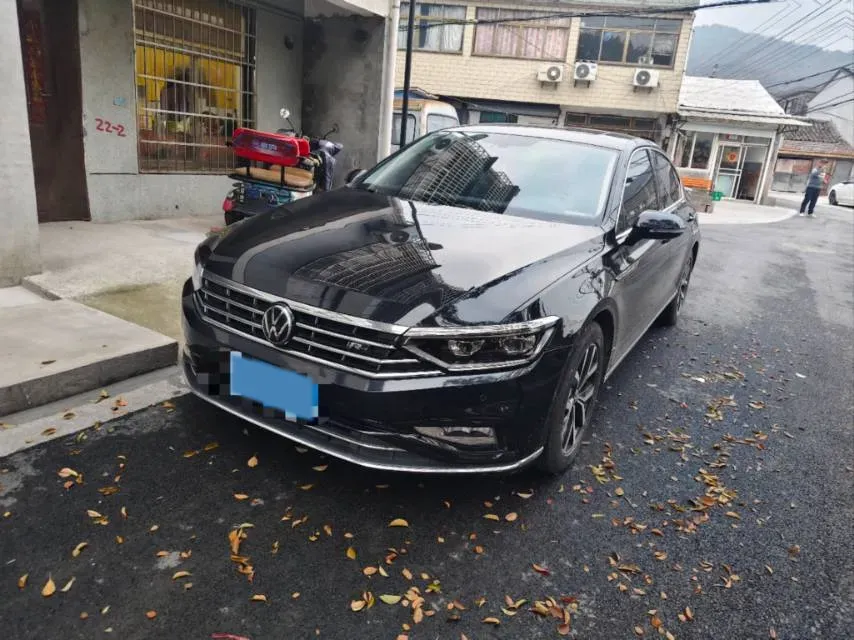 2020 Volkswagen Magotan 2.0T 186HP L4 7DCT,autocango,china used car exporter,china ev exporter,chinese used car exporter,chinese used ev exporter