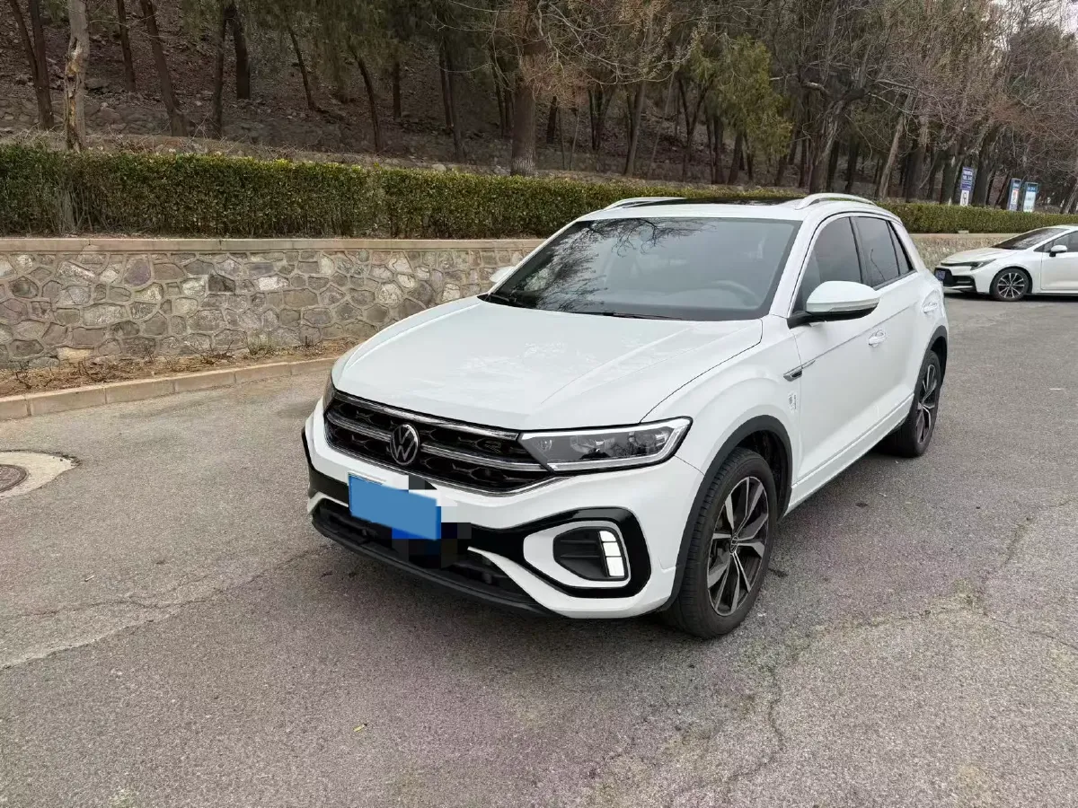 2023 Volkswagen T-Roc 1.5T 160HP L4 7DCT,autocango,china used car exporter,china ev exporter,chinese used car exporter,chinese used ev exporter