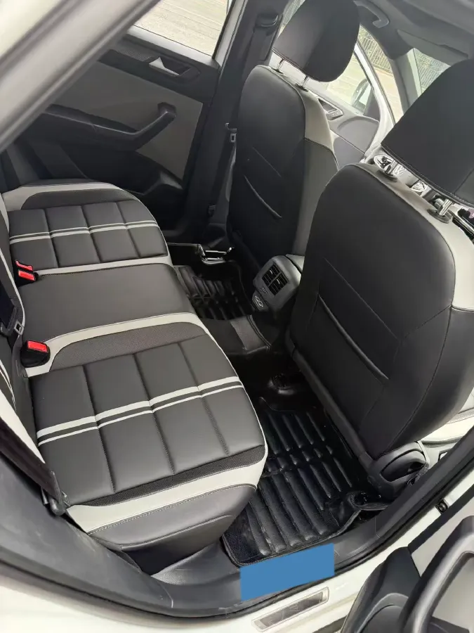 2023 Volkswagen T-Roc 1.5T 160HP L4 7DCT,autocango,china used car exporter,china ev exporter,chinese used car exporter,chinese used ev exporter