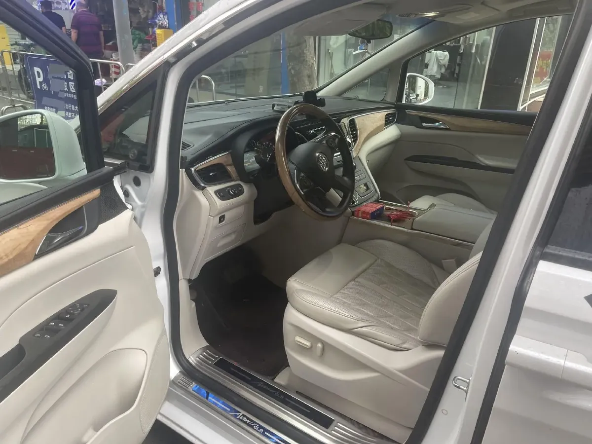2018 Buick GL8 2.0T 260HP L4 6AT,autocango,china used car exporter,china ev exporter,chinese used car exporter,chinese used ev exporter