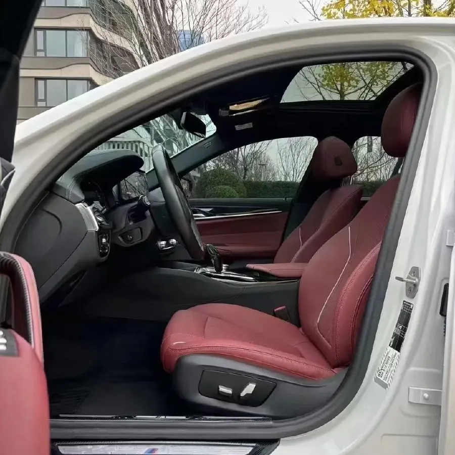 2022 BMW 5 Series 2.0T 184HP L4 8AT,autocango,china used car exporter,china ev exporter,chinese used car exporter,chinese used ev exporter