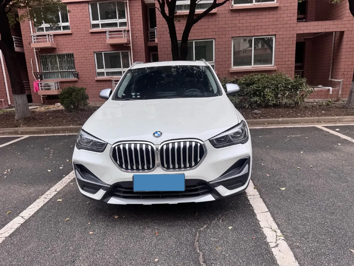 2022 BMW X1 1.5T 140HP L3 7DCT,autocango,china used car exporter,china ev exporter,chinese used car exporter,chinese used ev exporter