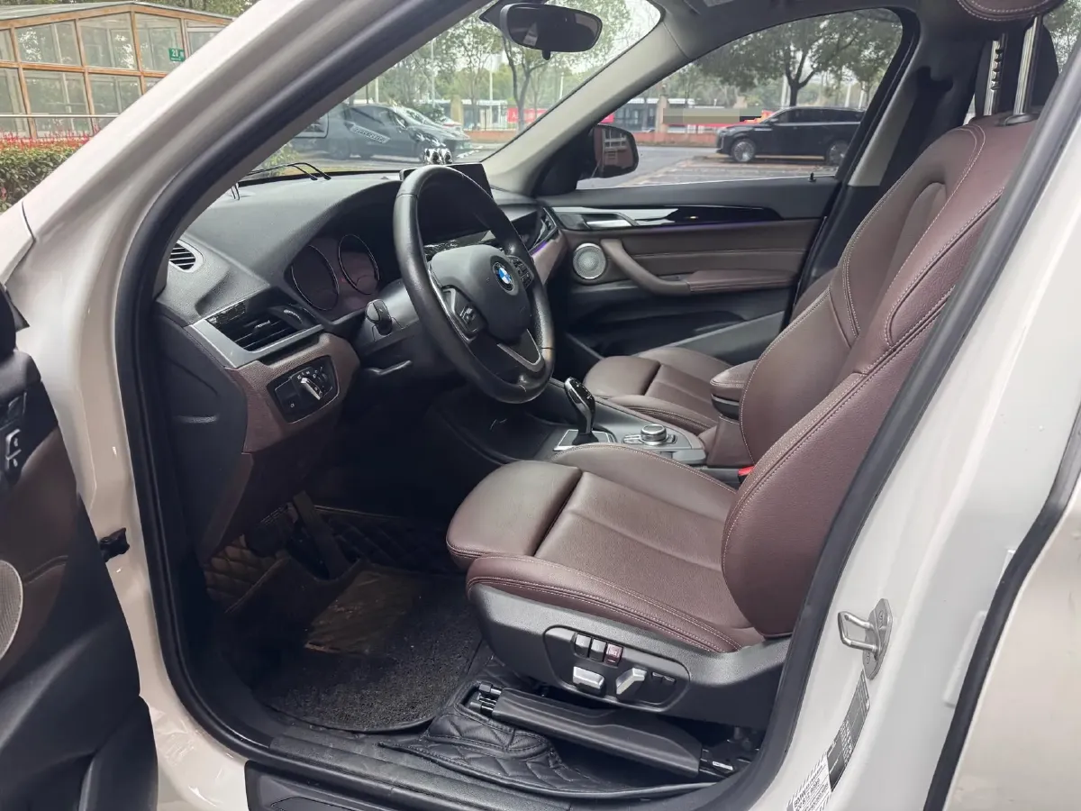 2022 BMW X1 1.5T 140HP L3 7DCT,autocango,china used car exporter,china ev exporter,chinese used car exporter,chinese used ev exporter