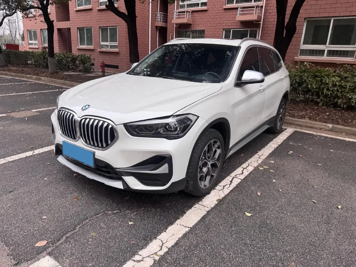 2022 BMW X1 1.5T 140HP L3 7DCT,autocango,china used car exporter,china ev exporter,chinese used car exporter,chinese used ev exporter