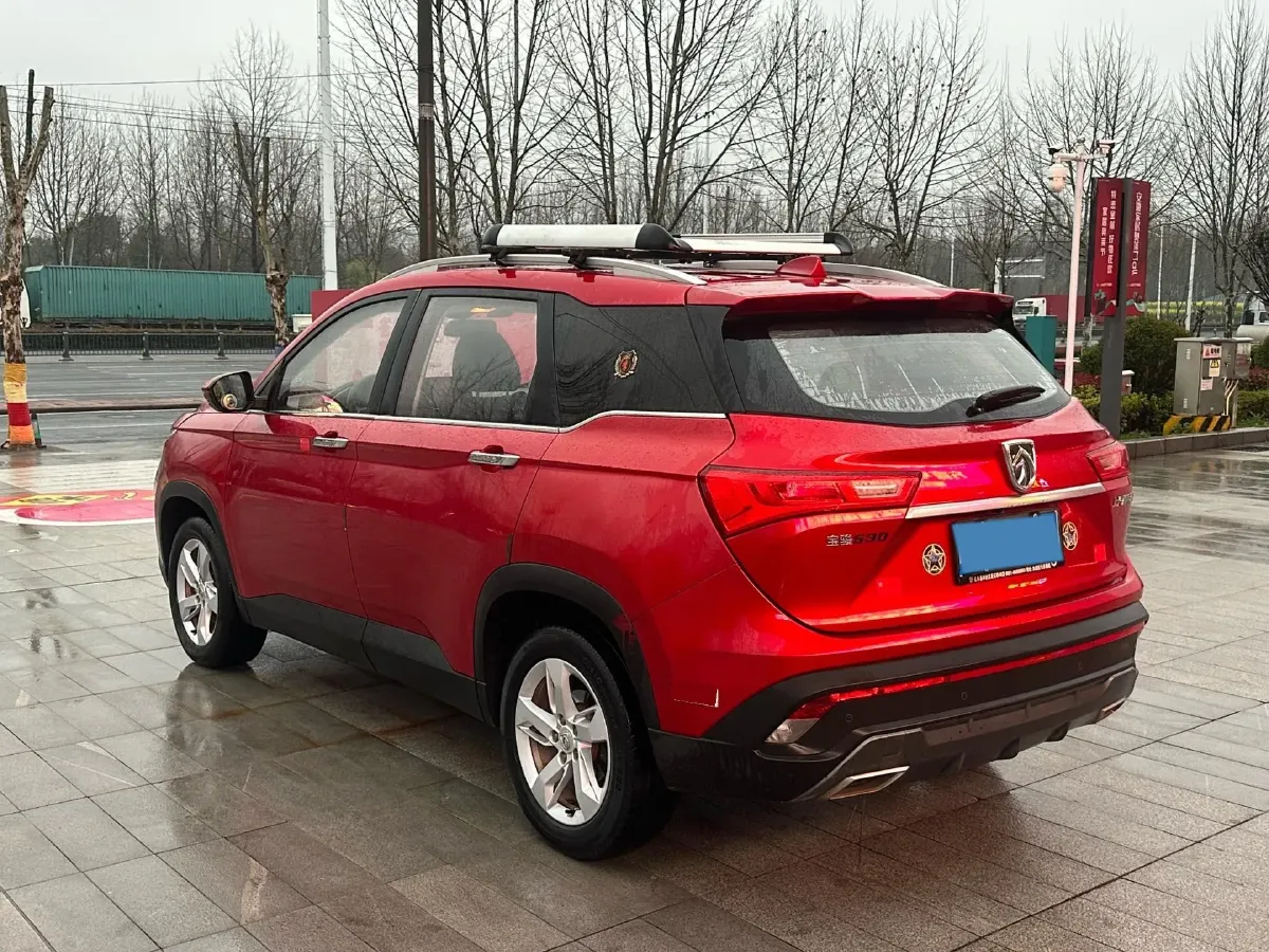 2018 BaoJun 530 1.5T 150HP L4 6MT,autocango,china used car exporter,china ev exporter,chinese used car exporter,chinese used ev exporter